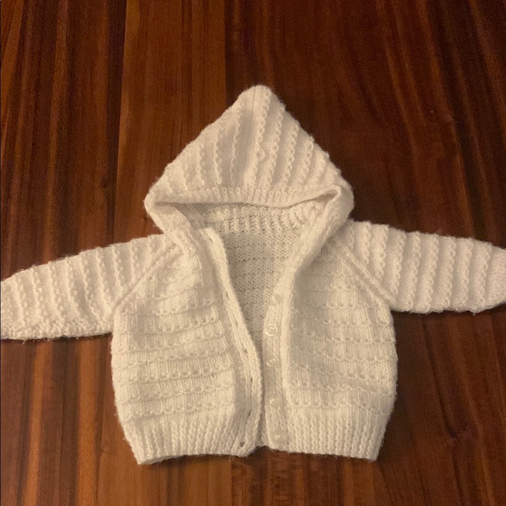 🩵 Hand Knit Baby Cardigan